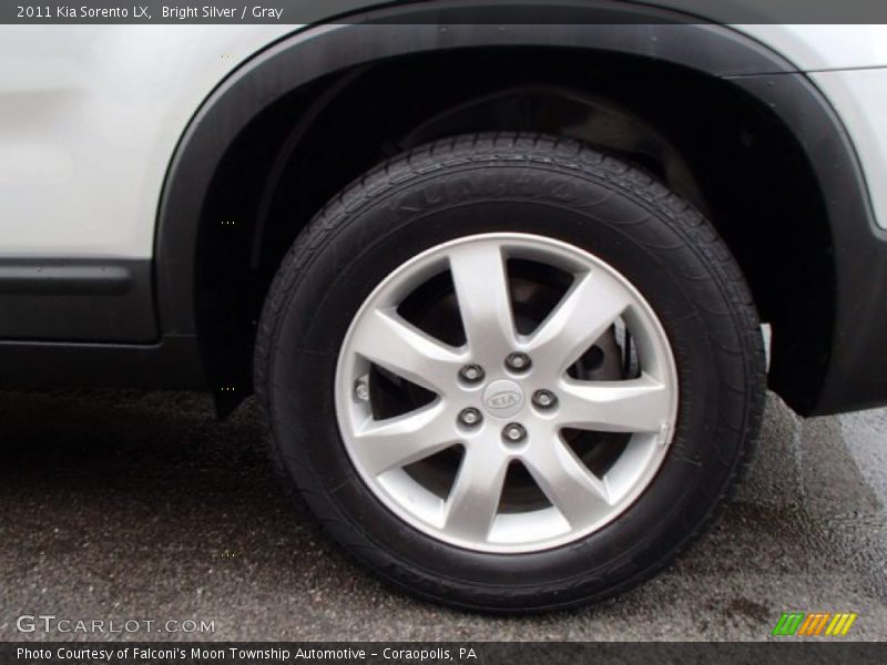 Bright Silver / Gray 2011 Kia Sorento LX