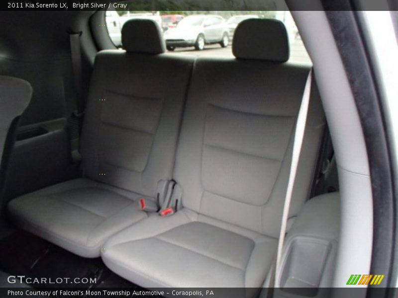 Bright Silver / Gray 2011 Kia Sorento LX