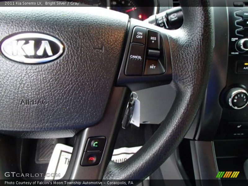 Bright Silver / Gray 2011 Kia Sorento LX