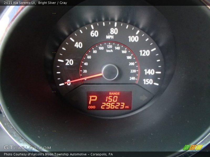 Bright Silver / Gray 2011 Kia Sorento LX