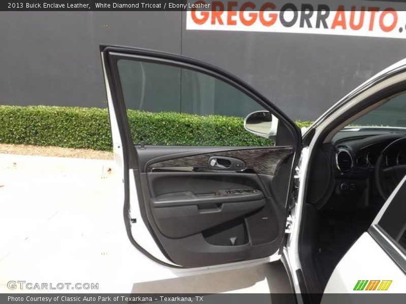 White Diamond Tricoat / Ebony Leather 2013 Buick Enclave Leather
