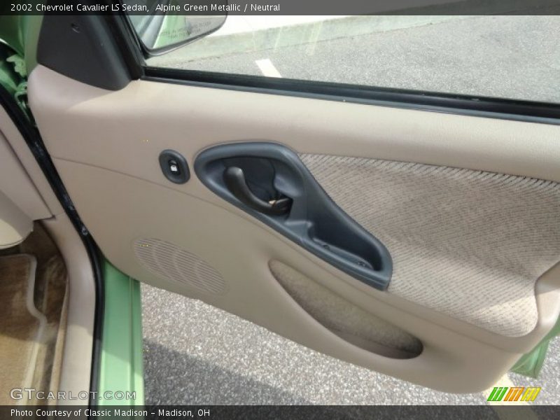 Alpine Green Metallic / Neutral 2002 Chevrolet Cavalier LS Sedan