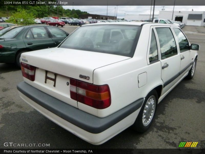 White / Beige 1994 Volvo 850 GLT Sedan