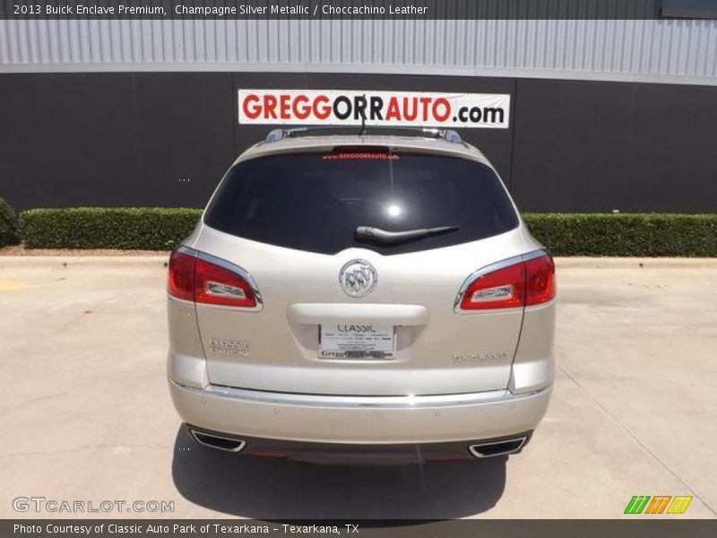 Champagne Silver Metallic / Choccachino Leather 2013 Buick Enclave Premium
