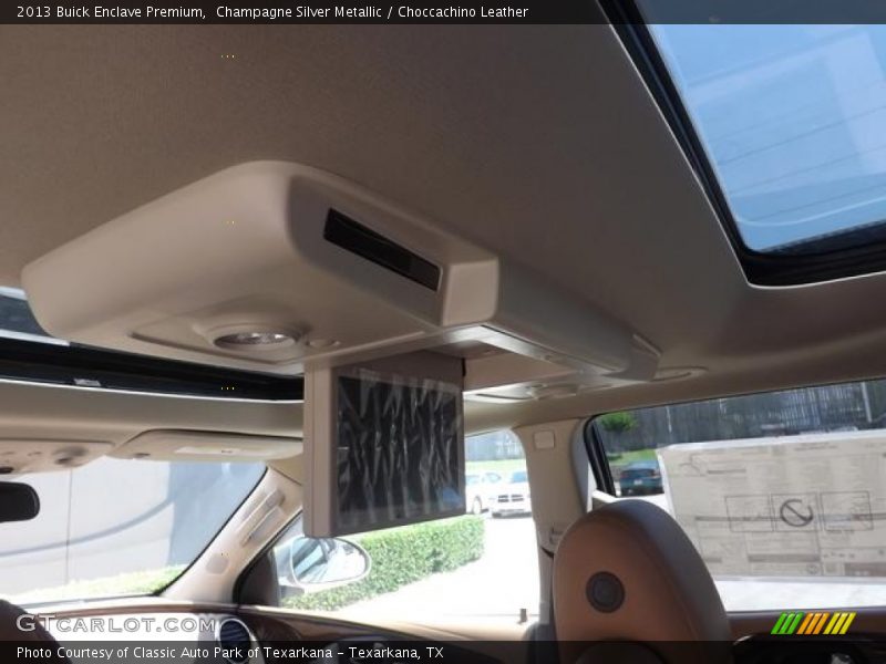 Champagne Silver Metallic / Choccachino Leather 2013 Buick Enclave Premium