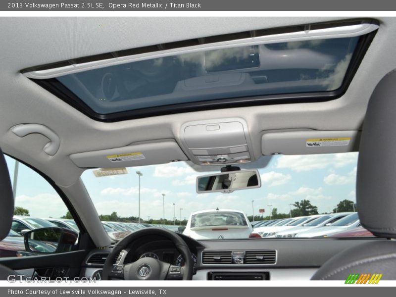 Opera Red Metallic / Titan Black 2013 Volkswagen Passat 2.5L SE