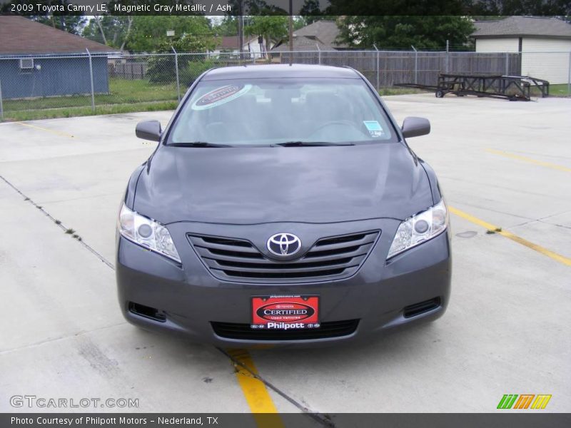 Magnetic Gray Metallic / Ash 2009 Toyota Camry LE