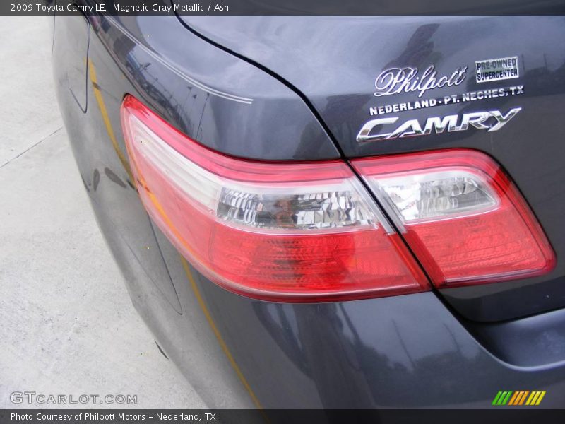 Magnetic Gray Metallic / Ash 2009 Toyota Camry LE