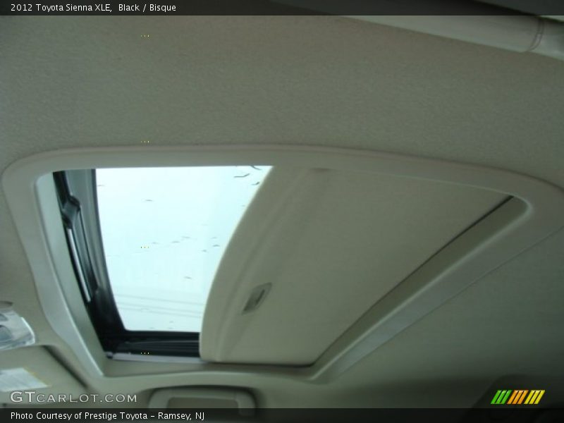 Black / Bisque 2012 Toyota Sienna XLE