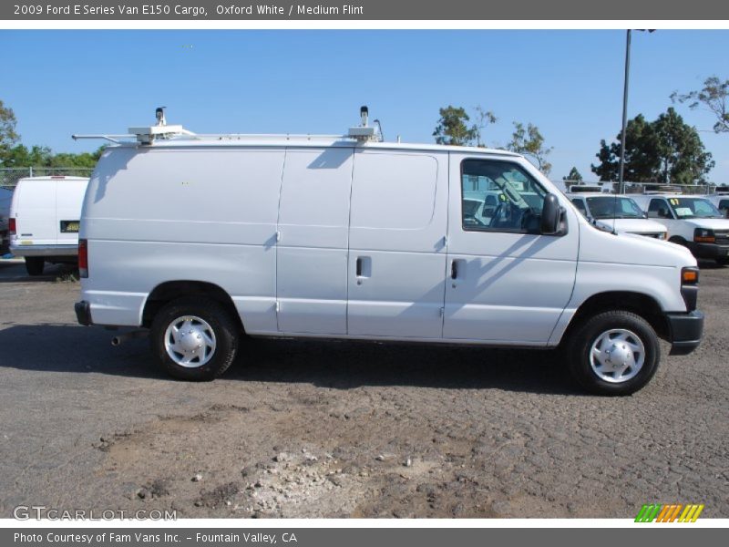 Oxford White / Medium Flint 2009 Ford E Series Van E150 Cargo