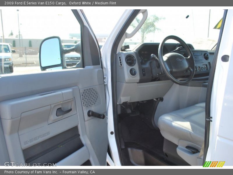 Oxford White / Medium Flint 2009 Ford E Series Van E150 Cargo