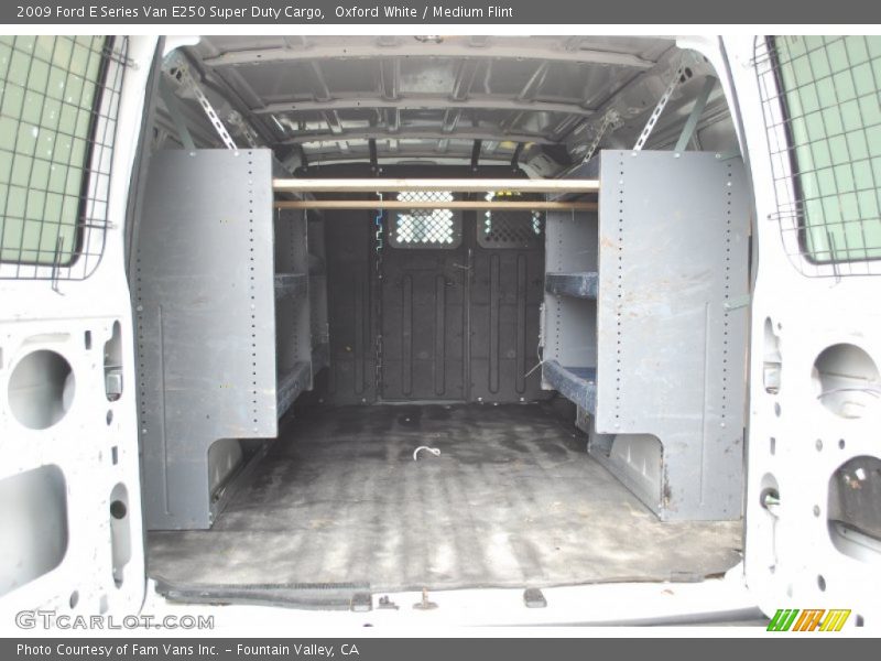 Oxford White / Medium Flint 2009 Ford E Series Van E250 Super Duty Cargo