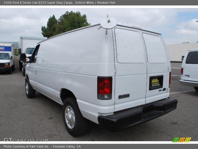 Oxford White / Medium Flint 2009 Ford E Series Van E250 Super Duty Cargo