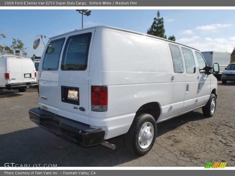 Oxford White / Medium Flint 2009 Ford E Series Van E250 Super Duty Cargo