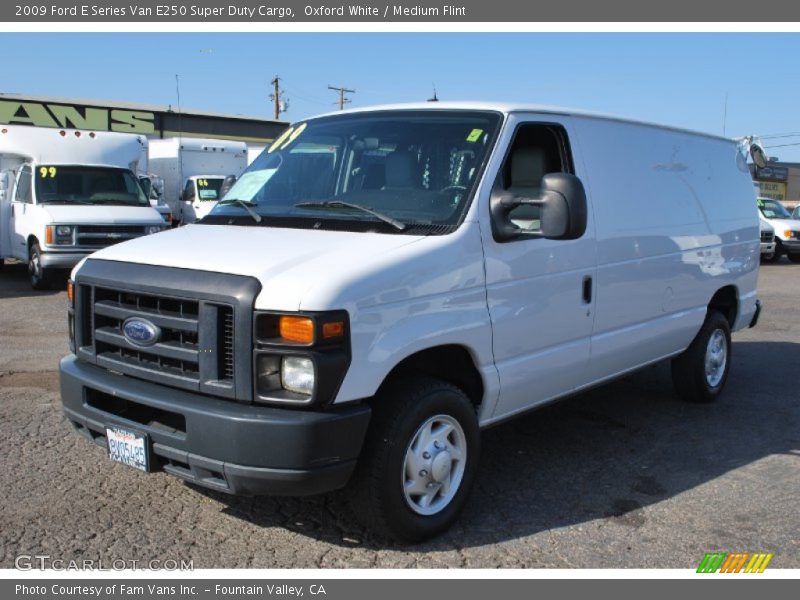 Oxford White / Medium Flint 2009 Ford E Series Van E250 Super Duty Cargo
