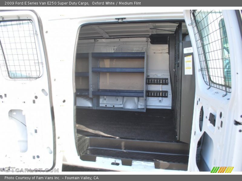 Oxford White / Medium Flint 2009 Ford E Series Van E250 Super Duty Cargo
