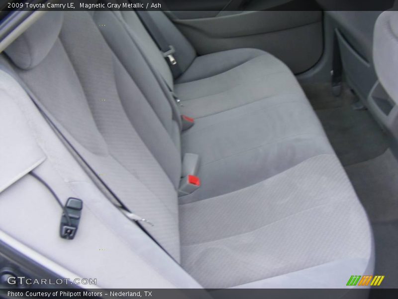 Magnetic Gray Metallic / Ash 2009 Toyota Camry LE