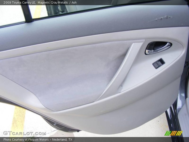 Magnetic Gray Metallic / Ash 2009 Toyota Camry LE
