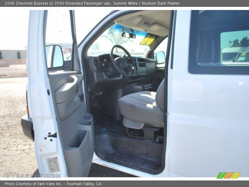 Summit White / Medium Dark Pewter 2006 Chevrolet Express LS 3500 Extended Passenger van