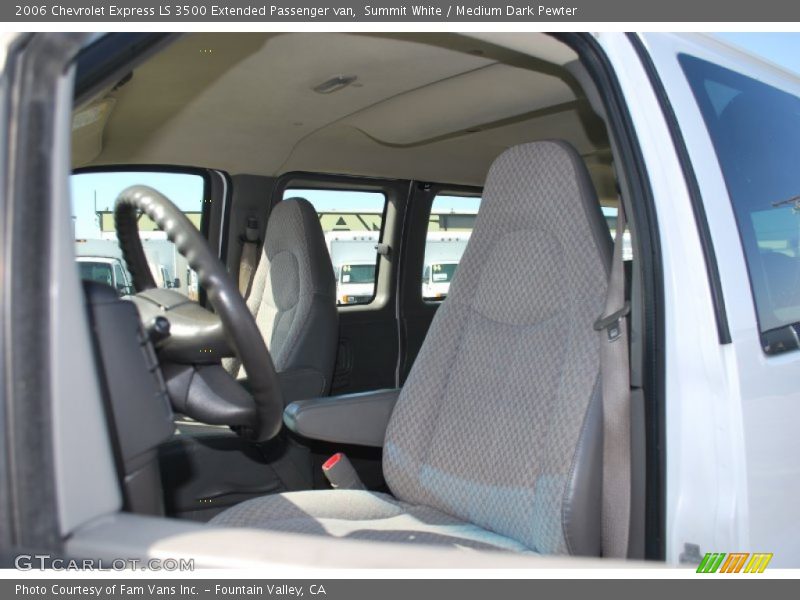 Summit White / Medium Dark Pewter 2006 Chevrolet Express LS 3500 Extended Passenger van