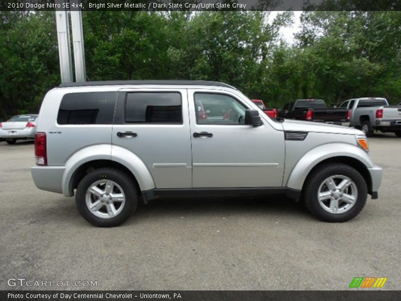 Bright Silver Metallic / Dark Slate Gray/Light Slate Gray 2010 Dodge Nitro SE 4x4