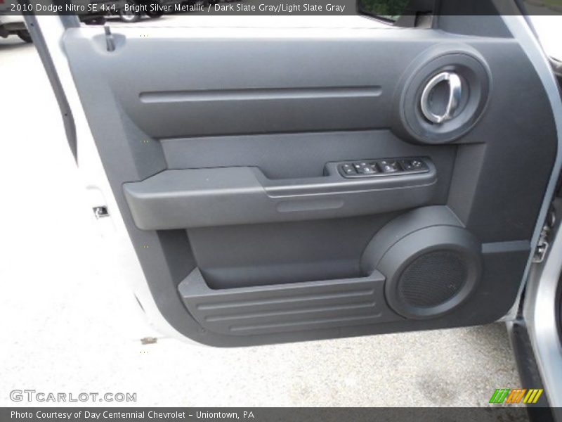 Bright Silver Metallic / Dark Slate Gray/Light Slate Gray 2010 Dodge Nitro SE 4x4