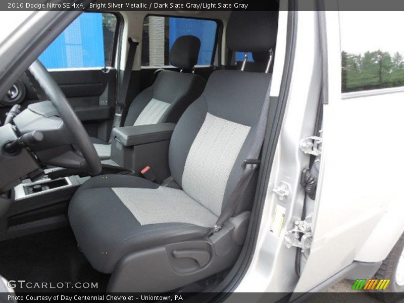 Bright Silver Metallic / Dark Slate Gray/Light Slate Gray 2010 Dodge Nitro SE 4x4