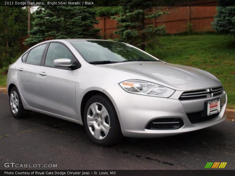 Bright Silver Metallic / Black 2013 Dodge Dart Aero