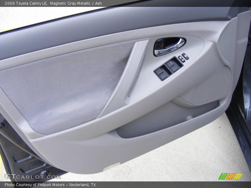 Magnetic Gray Metallic / Ash 2009 Toyota Camry LE