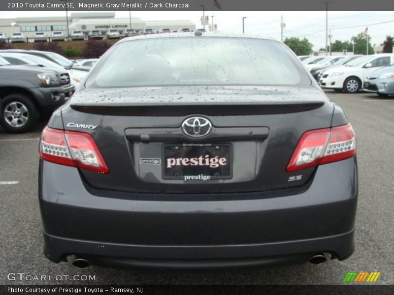 Magnetic Gray Metallic / Dark Charcoal 2010 Toyota Camry SE