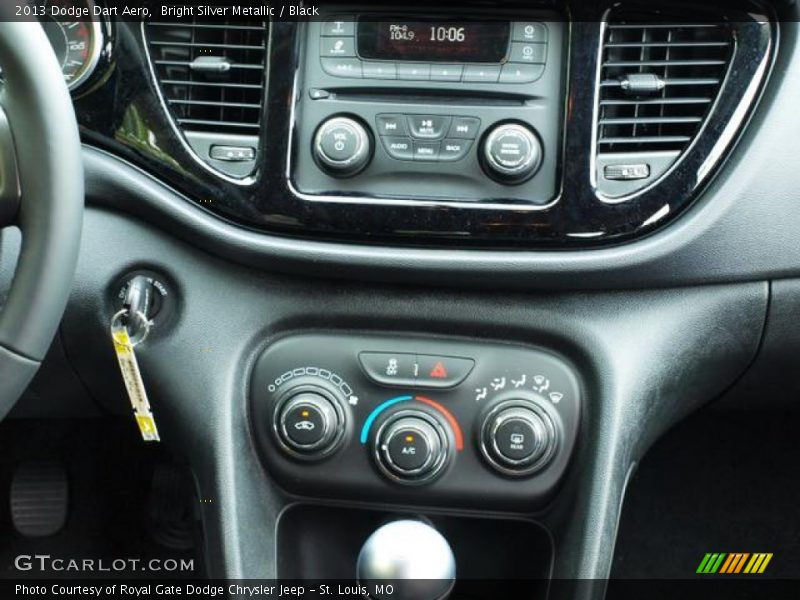 Bright Silver Metallic / Black 2013 Dodge Dart Aero