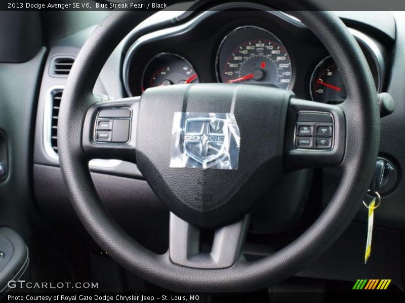 Blue Streak Pearl / Black 2013 Dodge Avenger SE V6