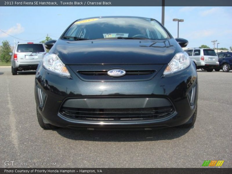 Tuxedo Black / Charcoal Black 2013 Ford Fiesta SE Hatchback