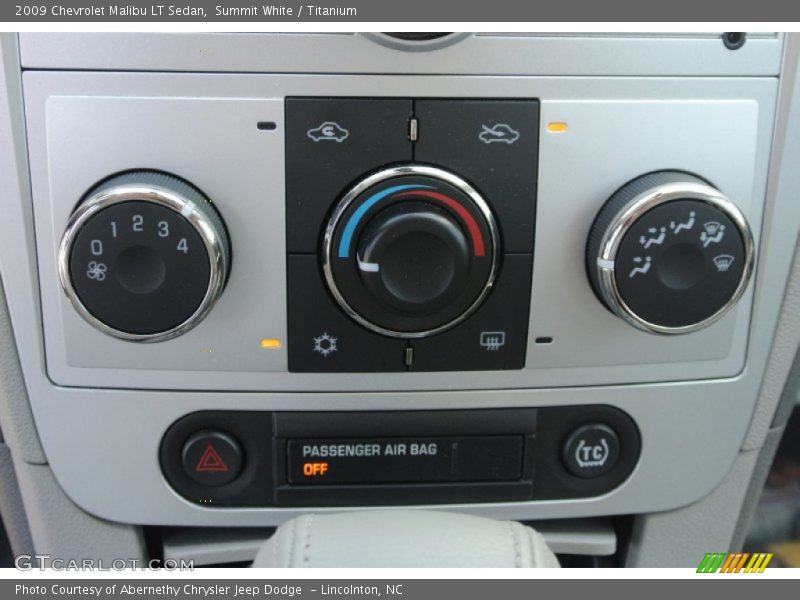 Summit White / Titanium 2009 Chevrolet Malibu LT Sedan