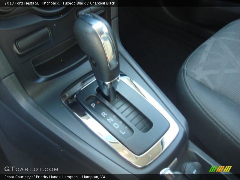 Tuxedo Black / Charcoal Black 2013 Ford Fiesta SE Hatchback