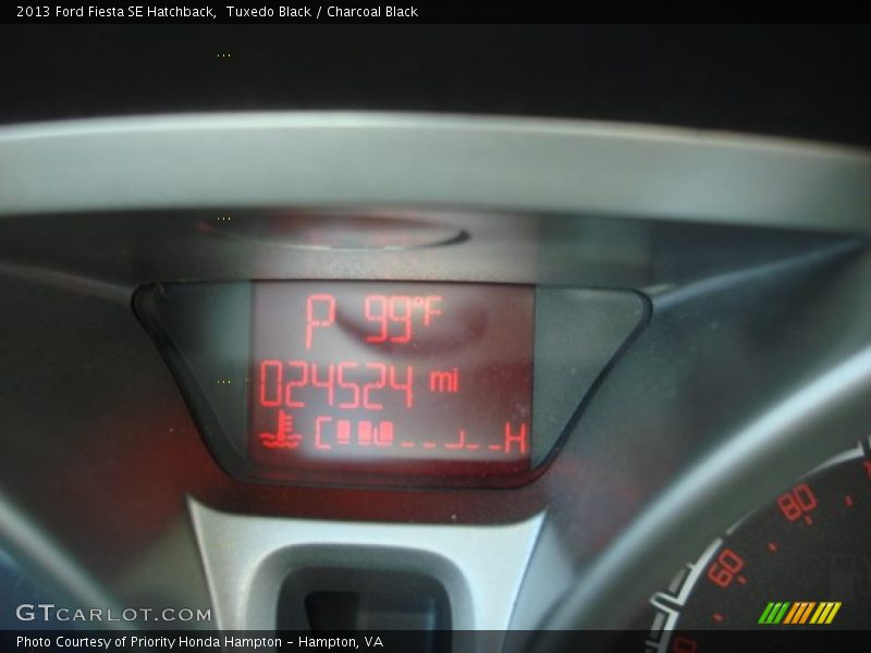 Tuxedo Black / Charcoal Black 2013 Ford Fiesta SE Hatchback