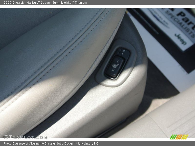 Summit White / Titanium 2009 Chevrolet Malibu LT Sedan