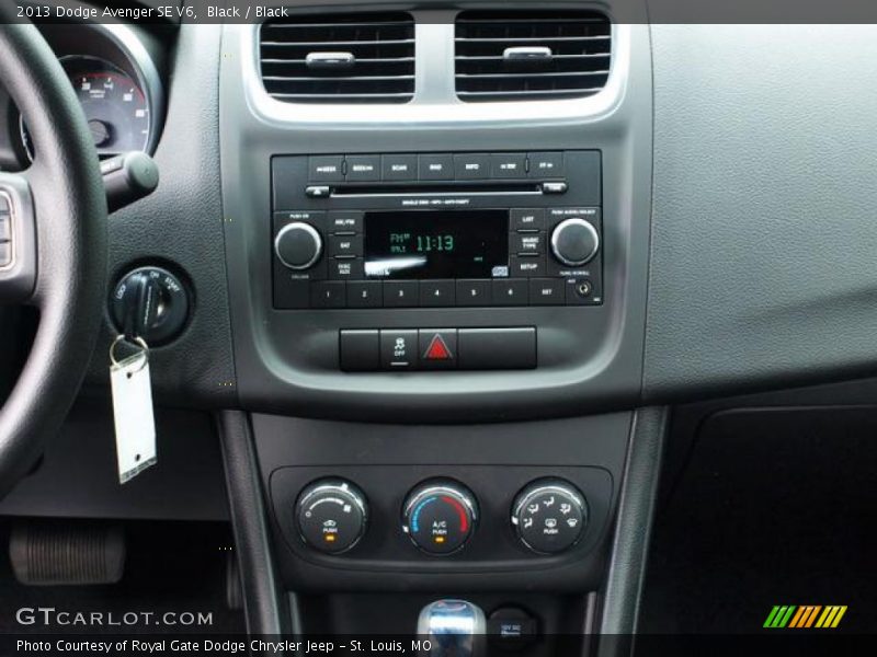 Black / Black 2013 Dodge Avenger SE V6