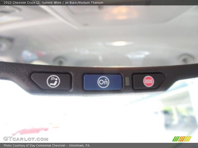 Summit White / Jet Black/Medium Titanium 2013 Chevrolet Cruze LS