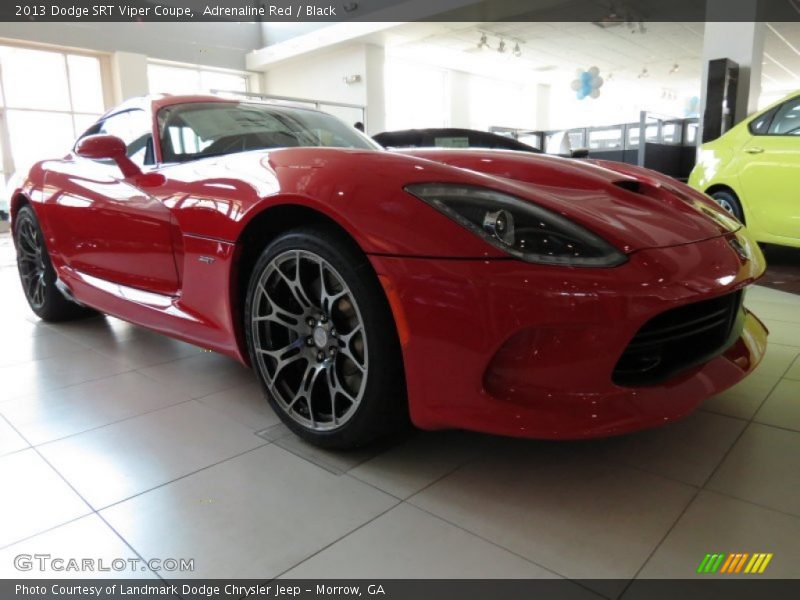 Front 3/4 View of 2013 SRT Viper Coupe
