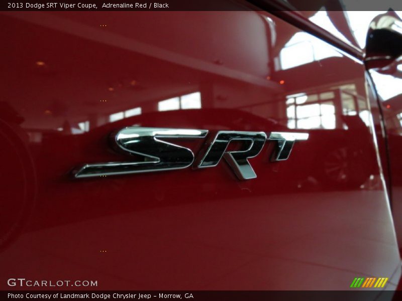  2013 SRT Viper Coupe Logo