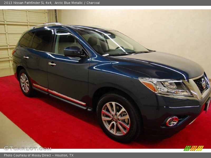 Arctic Blue Metallic / Charcoal 2013 Nissan Pathfinder SL 4x4
