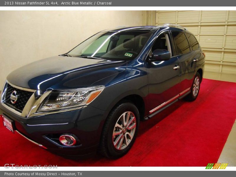 Arctic Blue Metallic / Charcoal 2013 Nissan Pathfinder SL 4x4