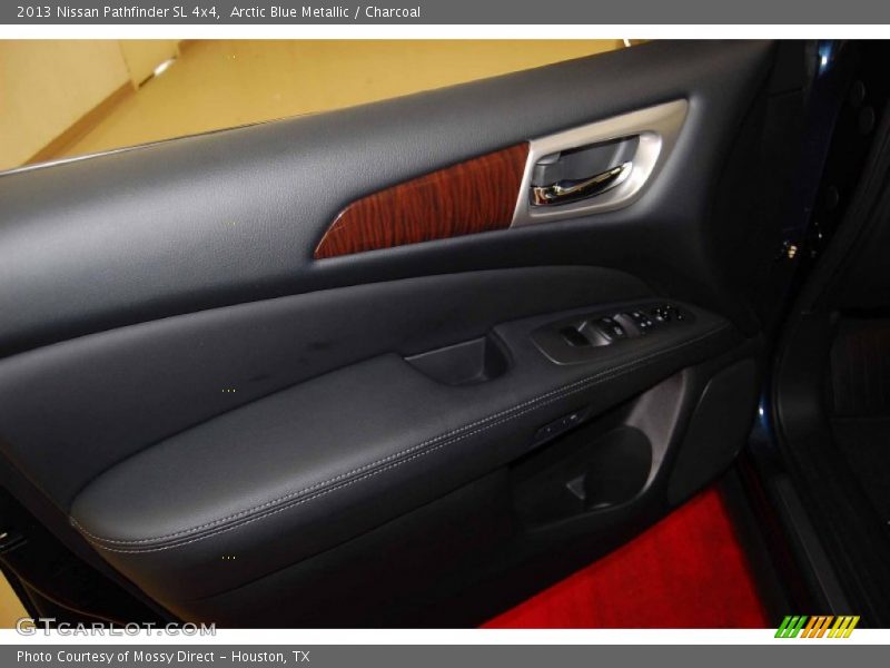 Arctic Blue Metallic / Charcoal 2013 Nissan Pathfinder SL 4x4