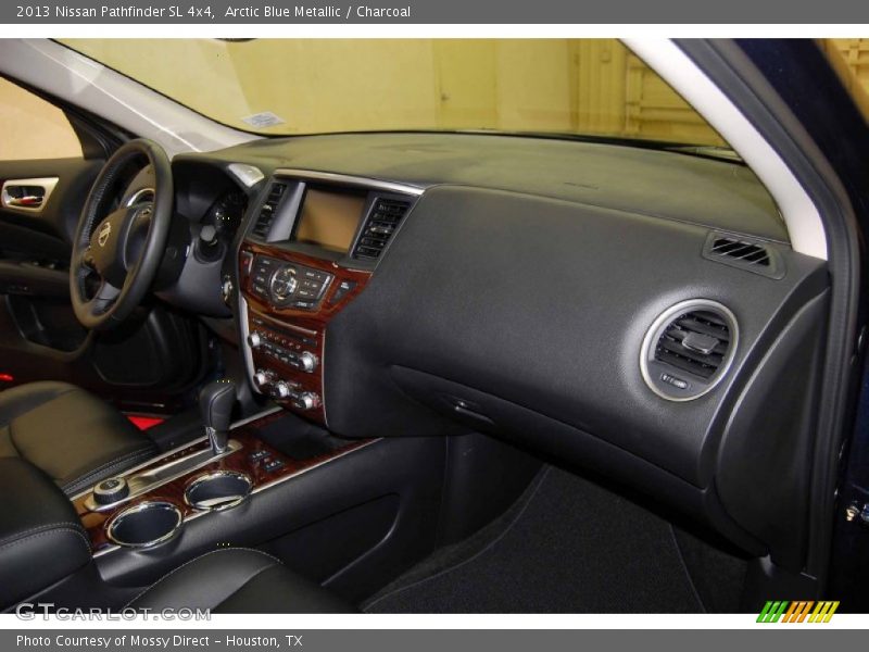 Arctic Blue Metallic / Charcoal 2013 Nissan Pathfinder SL 4x4
