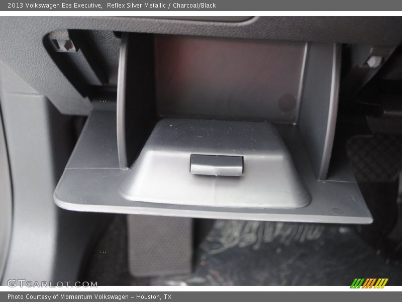 Reflex Silver Metallic / Charcoal/Black 2013 Volkswagen Eos Executive
