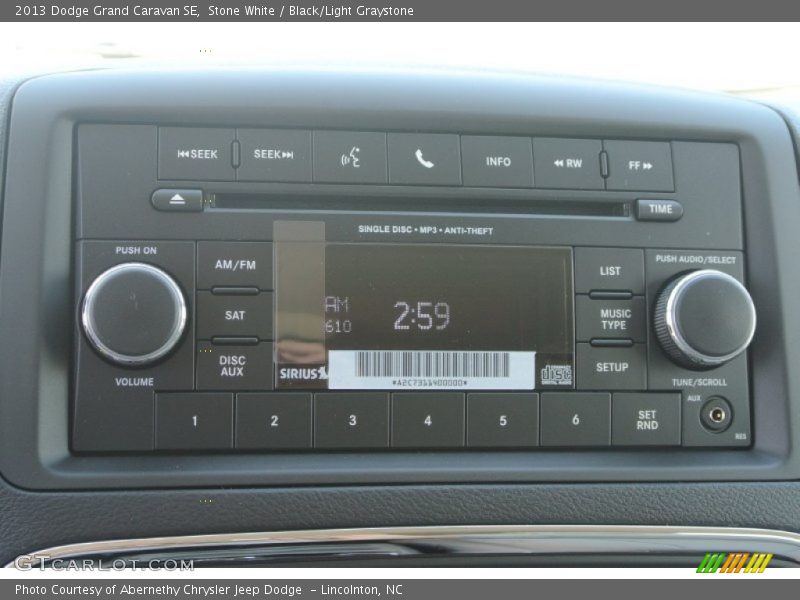 Stone White / Black/Light Graystone 2013 Dodge Grand Caravan SE