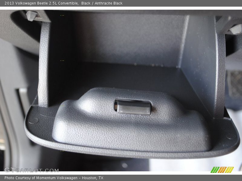 Black / Anthracite Black 2013 Volkswagen Beetle 2.5L Convertible