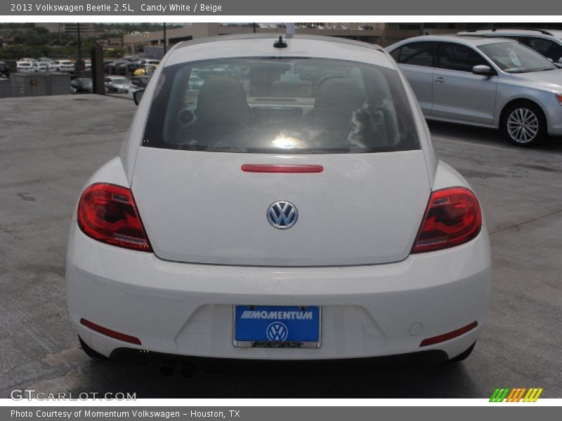 Candy White / Beige 2013 Volkswagen Beetle 2.5L