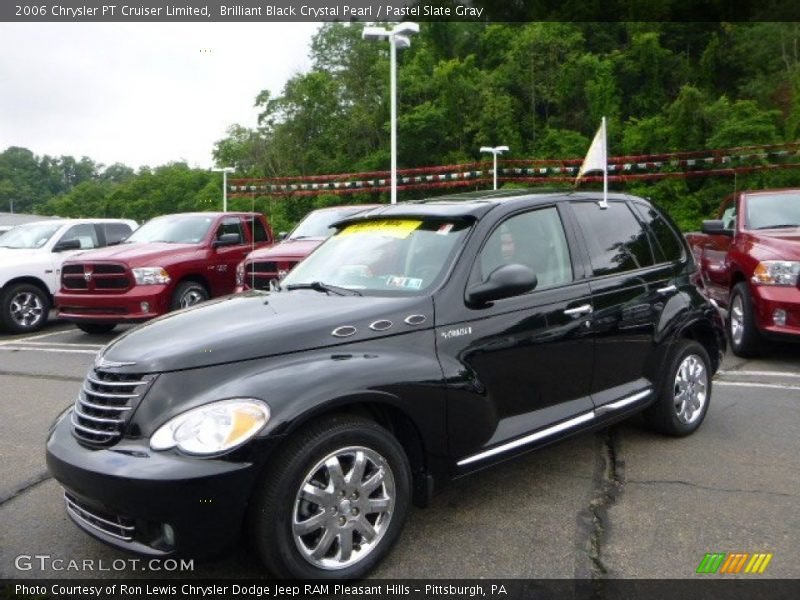 Front 3/4 View of 2006 PT Cruiser Limited